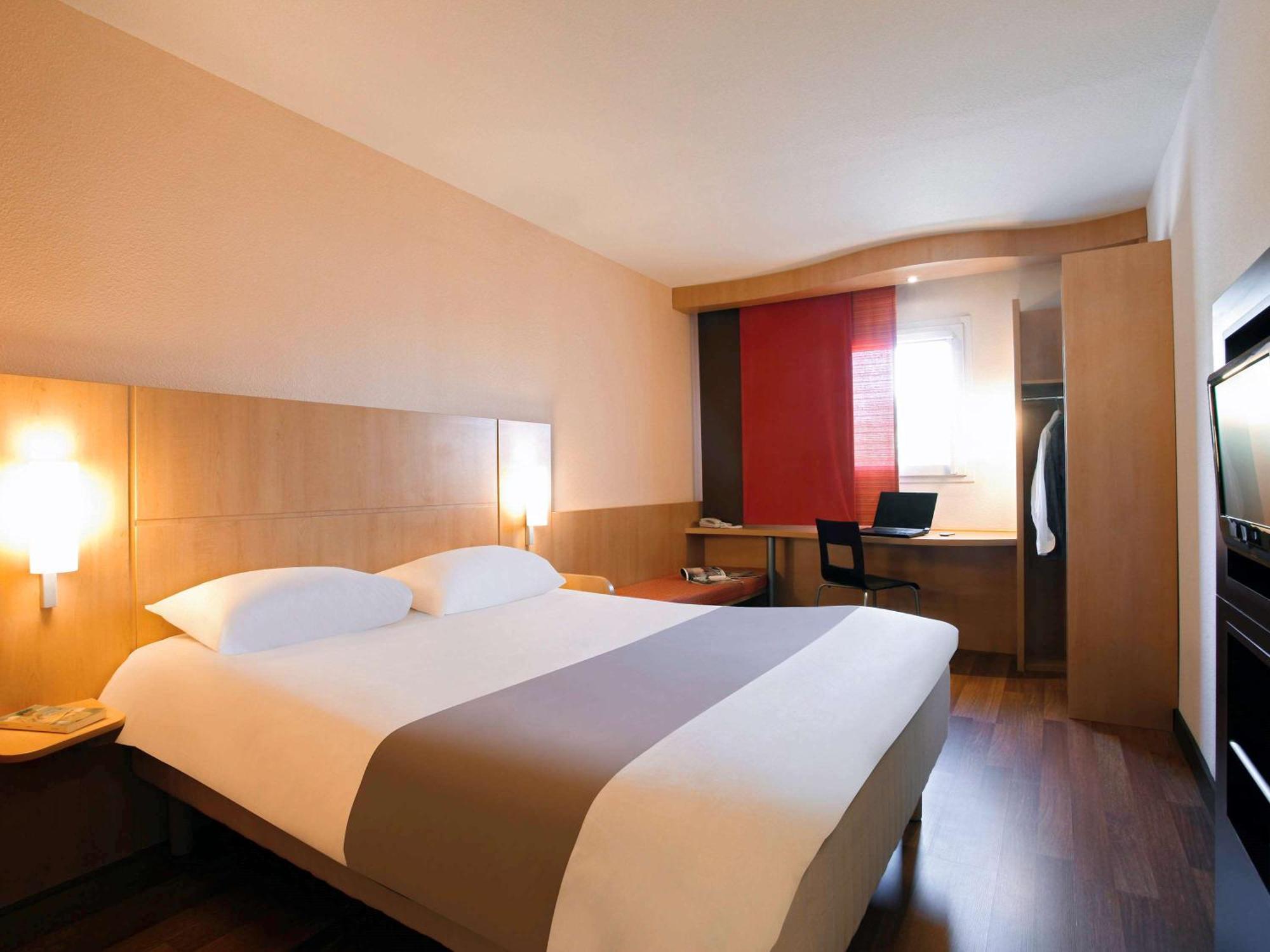 Hotel Ibis Manosque Cadarache Exteriér fotografie
